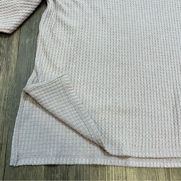 American Eagle Long Sleeve Soft Plush Waffle Pattern Open Shoulder T-Shirt Top S - Picture 6 of 10